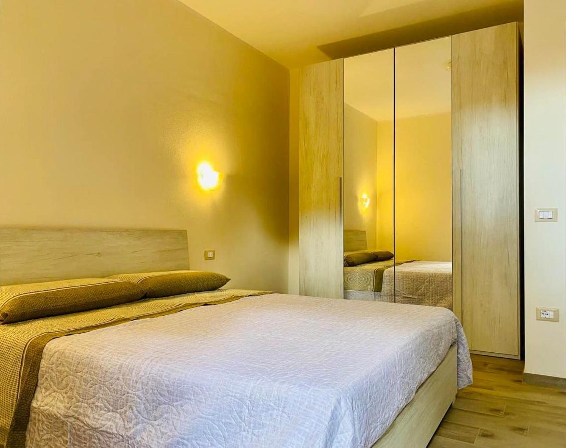 Appartement Nuova Residenza Dei 7 Pini A Pochi Passi Dal Mare à Porto Pino Extérieur photo
