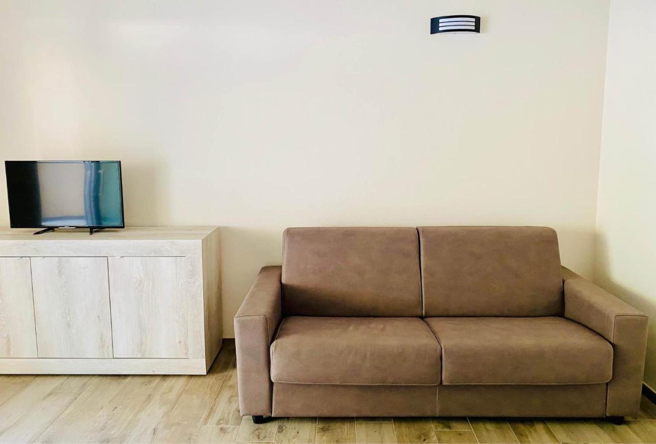 Appartement Nuova Residenza Dei 7 Pini A Pochi Passi Dal Mare à Porto Pino Extérieur photo