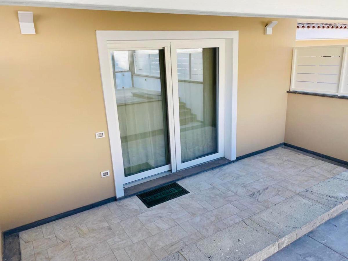 Appartement Nuova Residenza Dei 7 Pini A Pochi Passi Dal Mare à Porto Pino Extérieur photo