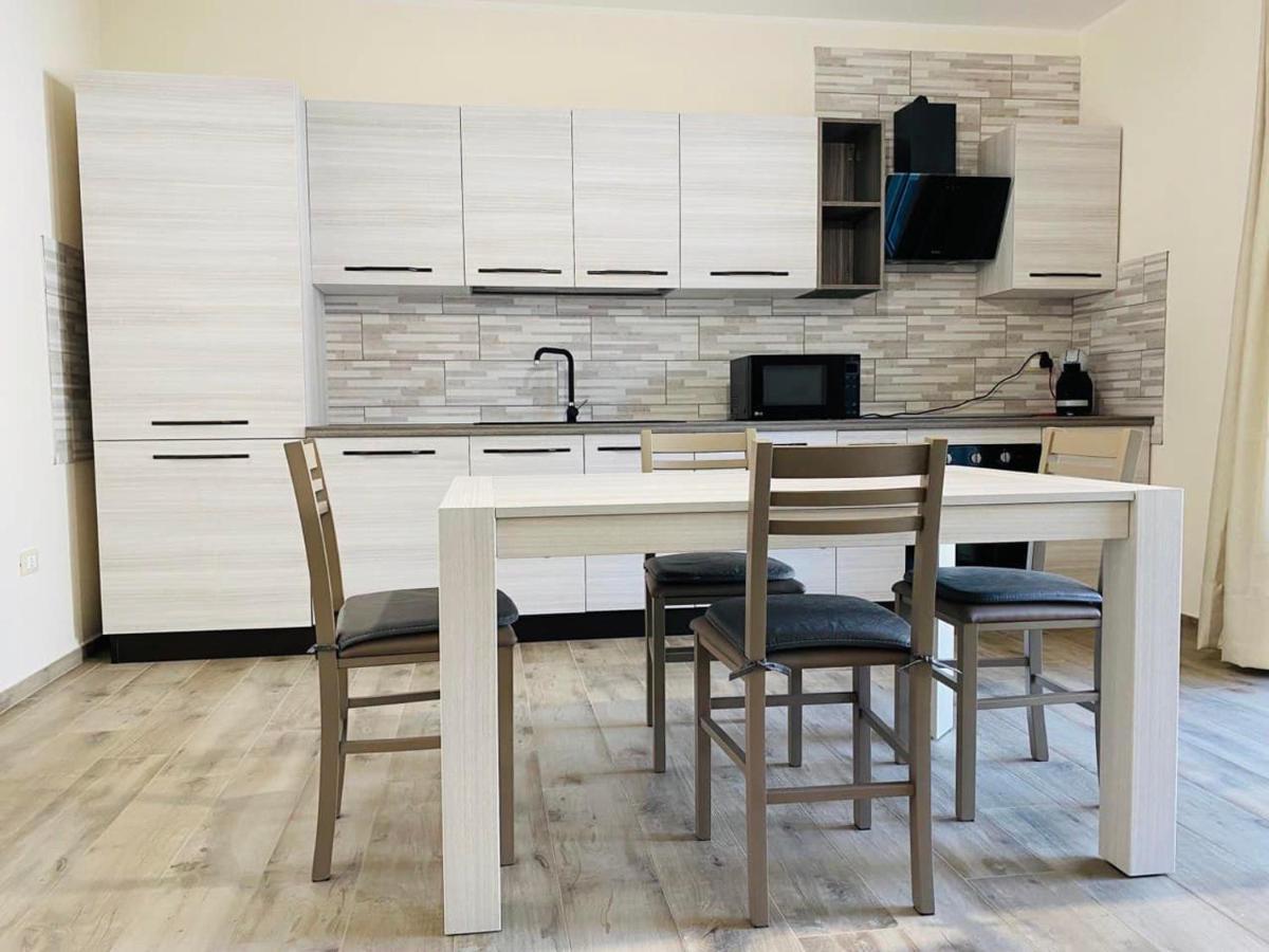Appartement Nuova Residenza Dei 7 Pini A Pochi Passi Dal Mare à Porto Pino Extérieur photo