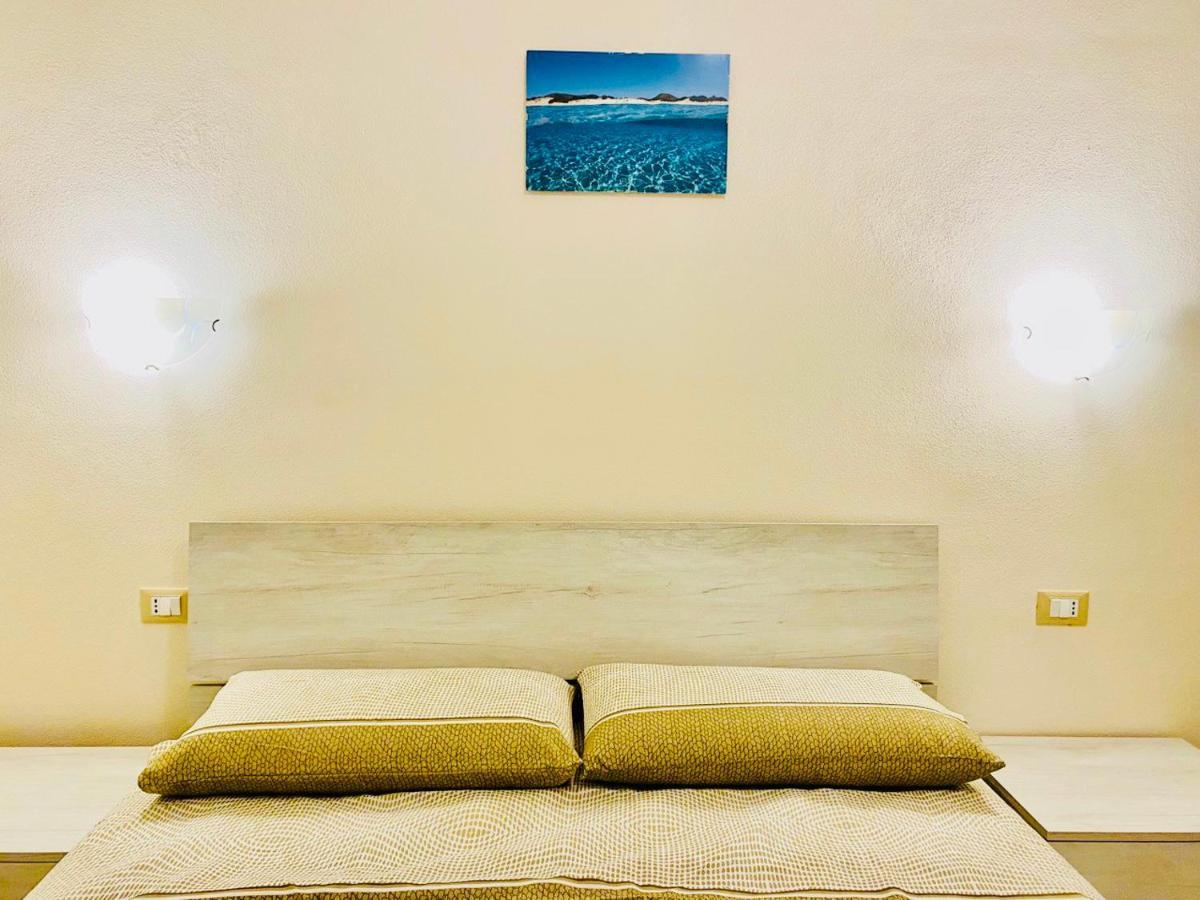 Appartement Nuova Residenza Dei 7 Pini A Pochi Passi Dal Mare à Porto Pino Extérieur photo