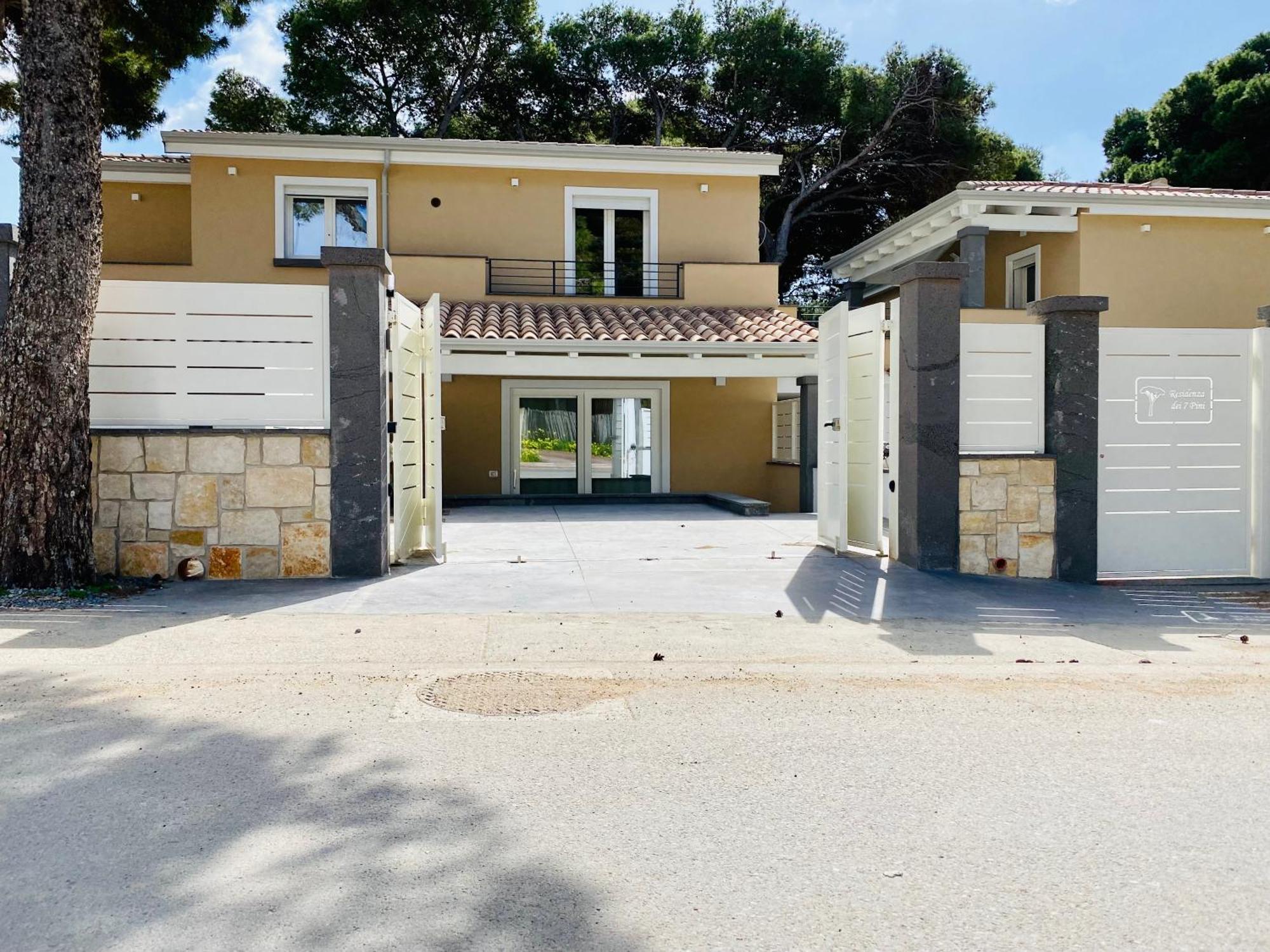 Appartement Nuova Residenza Dei 7 Pini A Pochi Passi Dal Mare à Porto Pino Extérieur photo