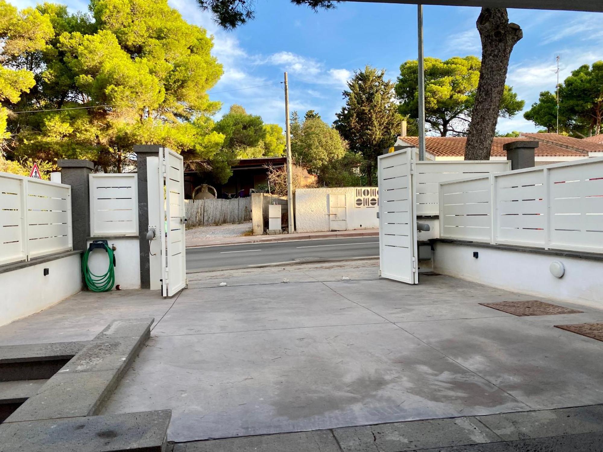 Appartement Nuova Residenza Dei 7 Pini A Pochi Passi Dal Mare à Porto Pino Extérieur photo